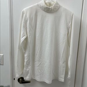 Donna Toran Crochet Neck Turtleneck